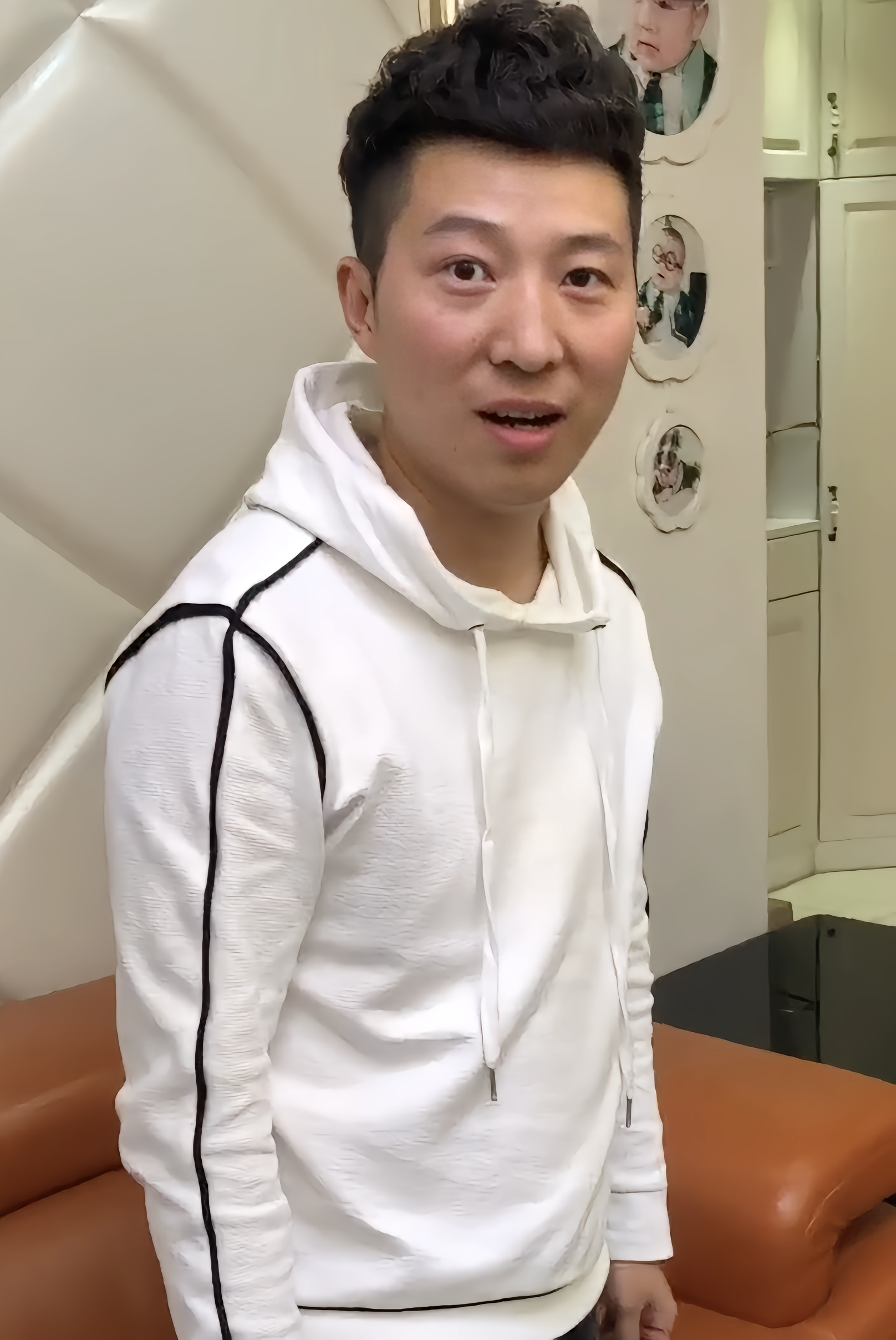 王小弦