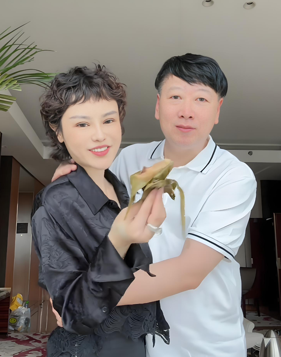 小影夫妇
