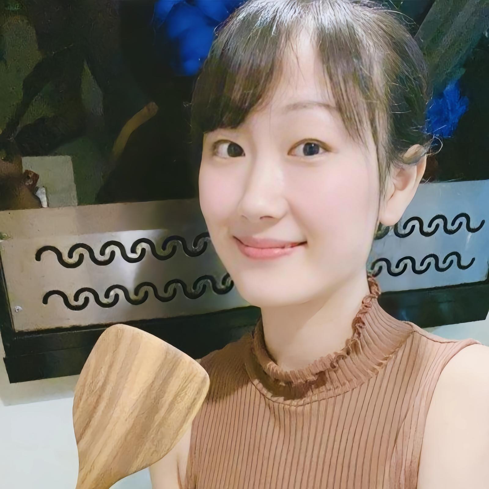 何青绫