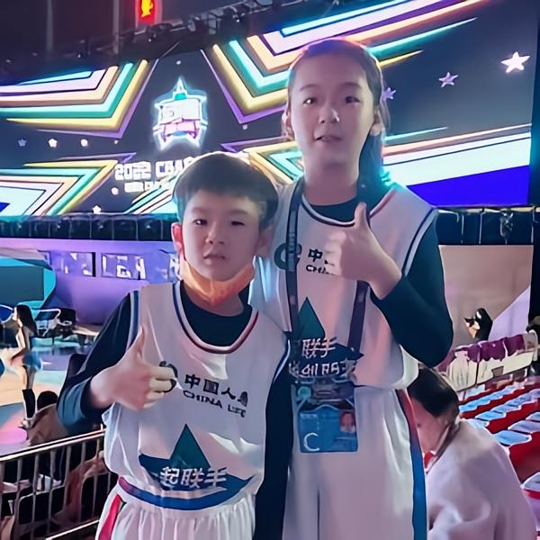 U6篮球小菜鸡