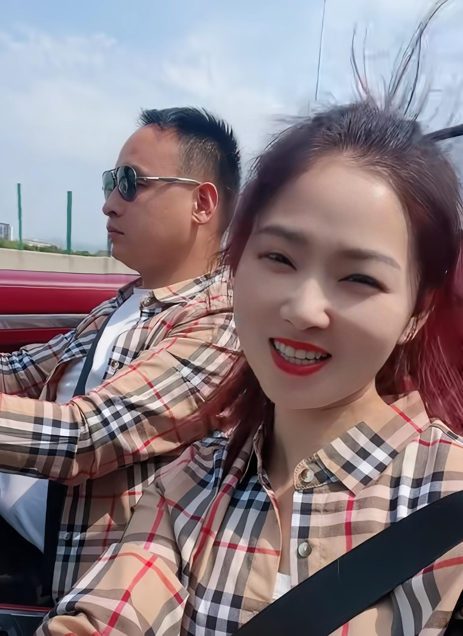 安义云娣夫妇(家家乐全屋定制)