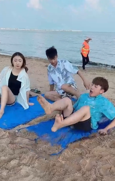 冰冰不爱笑图3