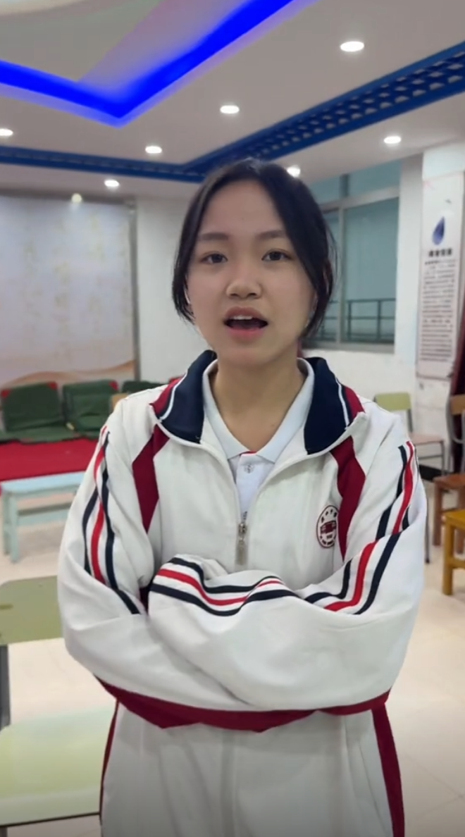 拉小提琴的王主任图3