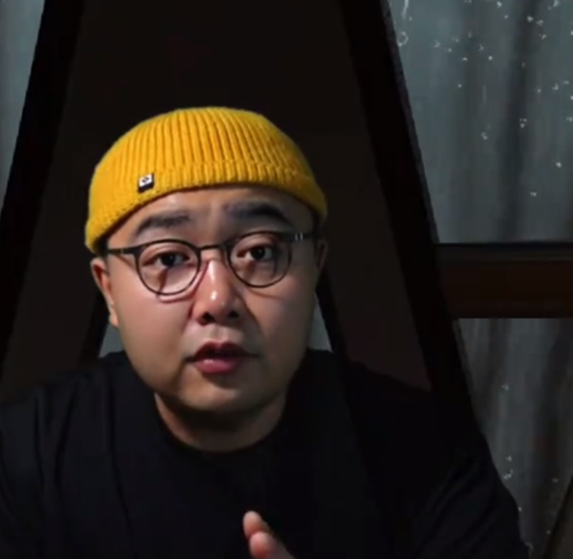 风烛残年老菊长图2