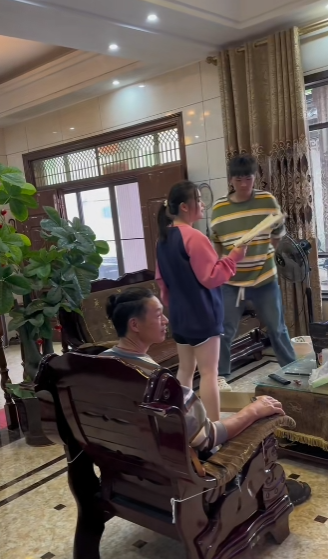 赛赛(阿宝妈)图4