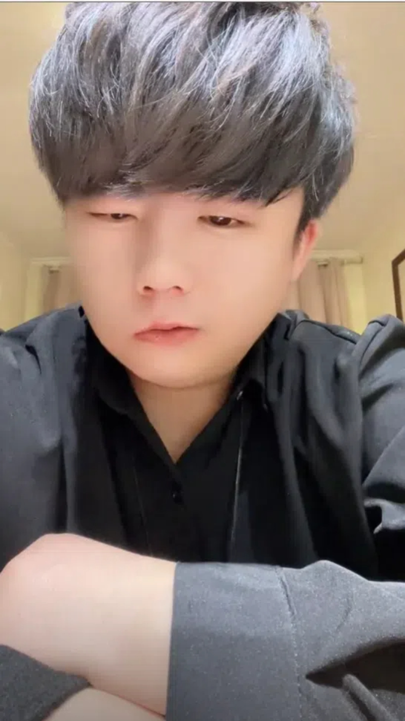 戴袍湘