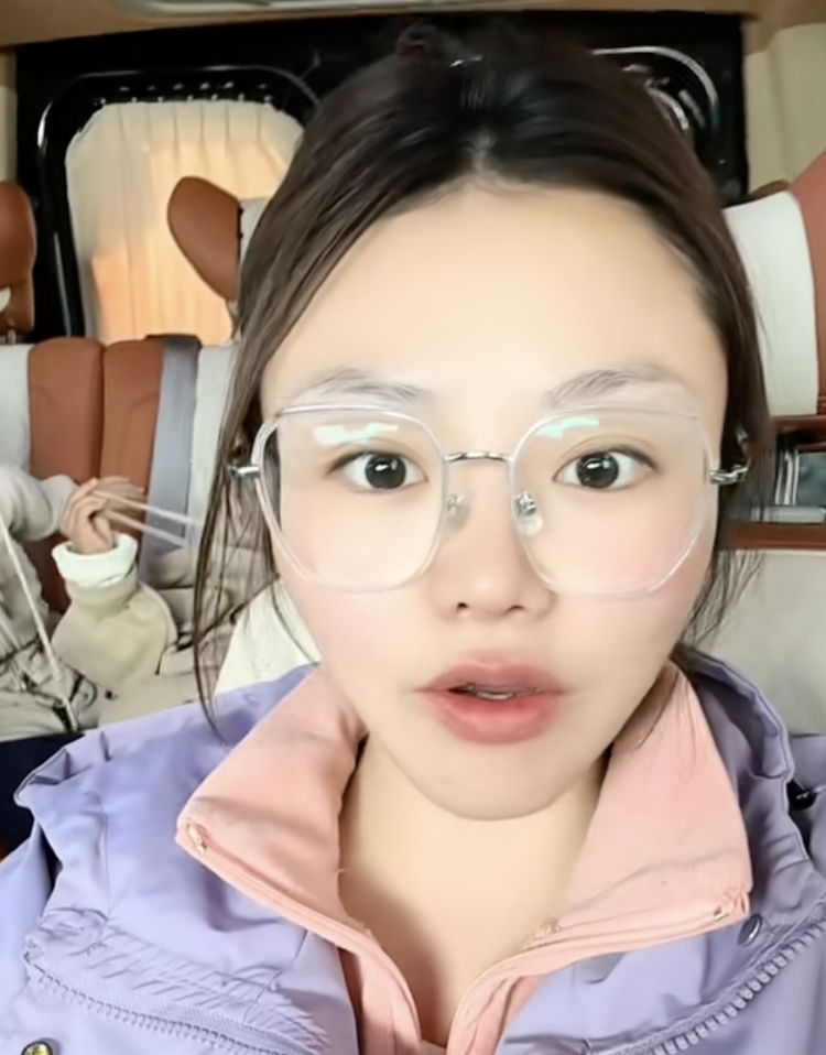 宫一萱