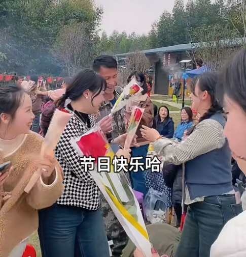 覃班长的乡村生活图4