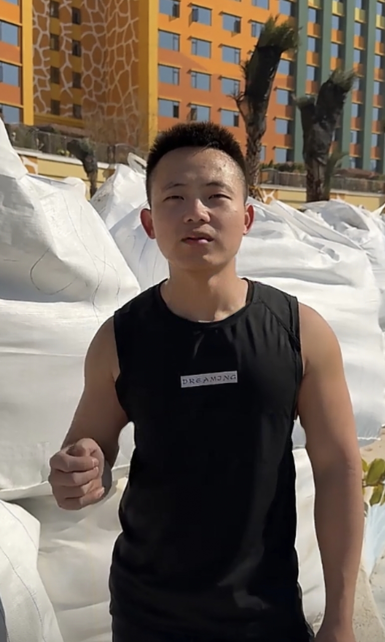 拖鞋战神阿兴