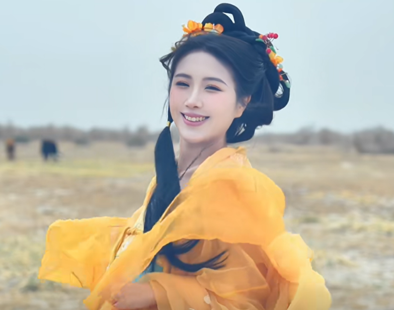 Cola小姐