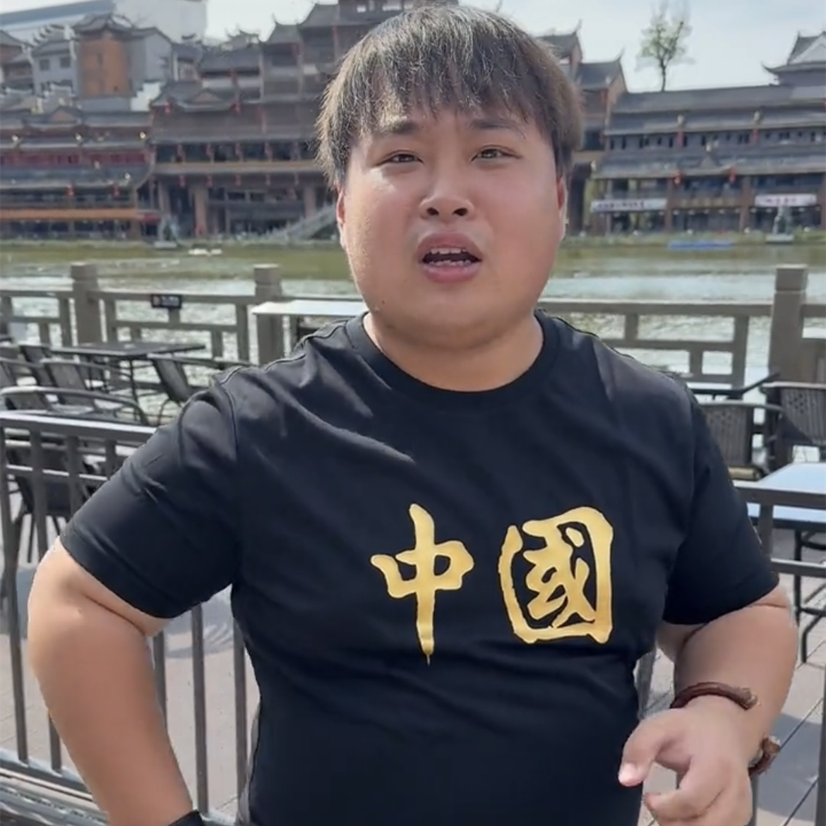 李炮儿