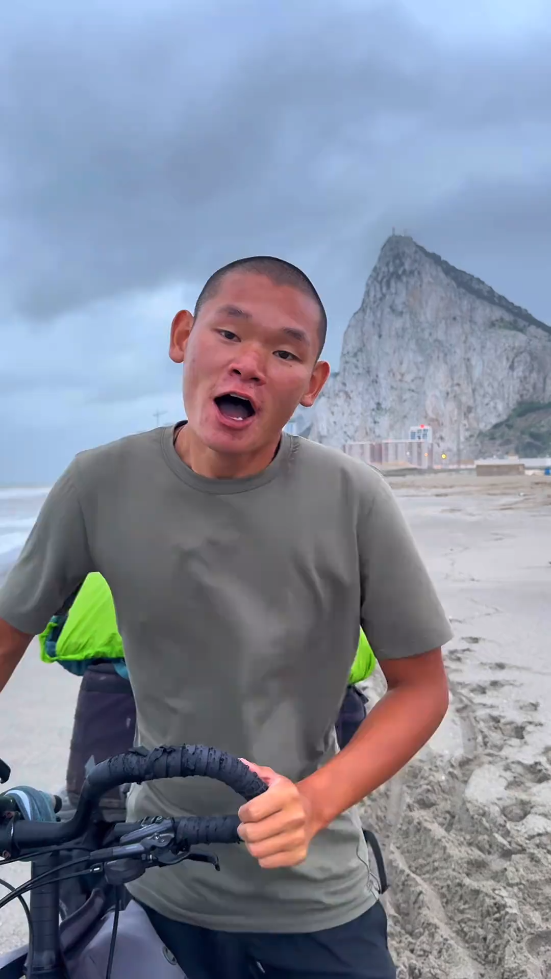 湖远行图3