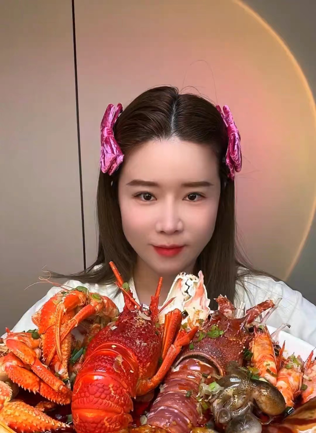 A周小福吃吃吃咯