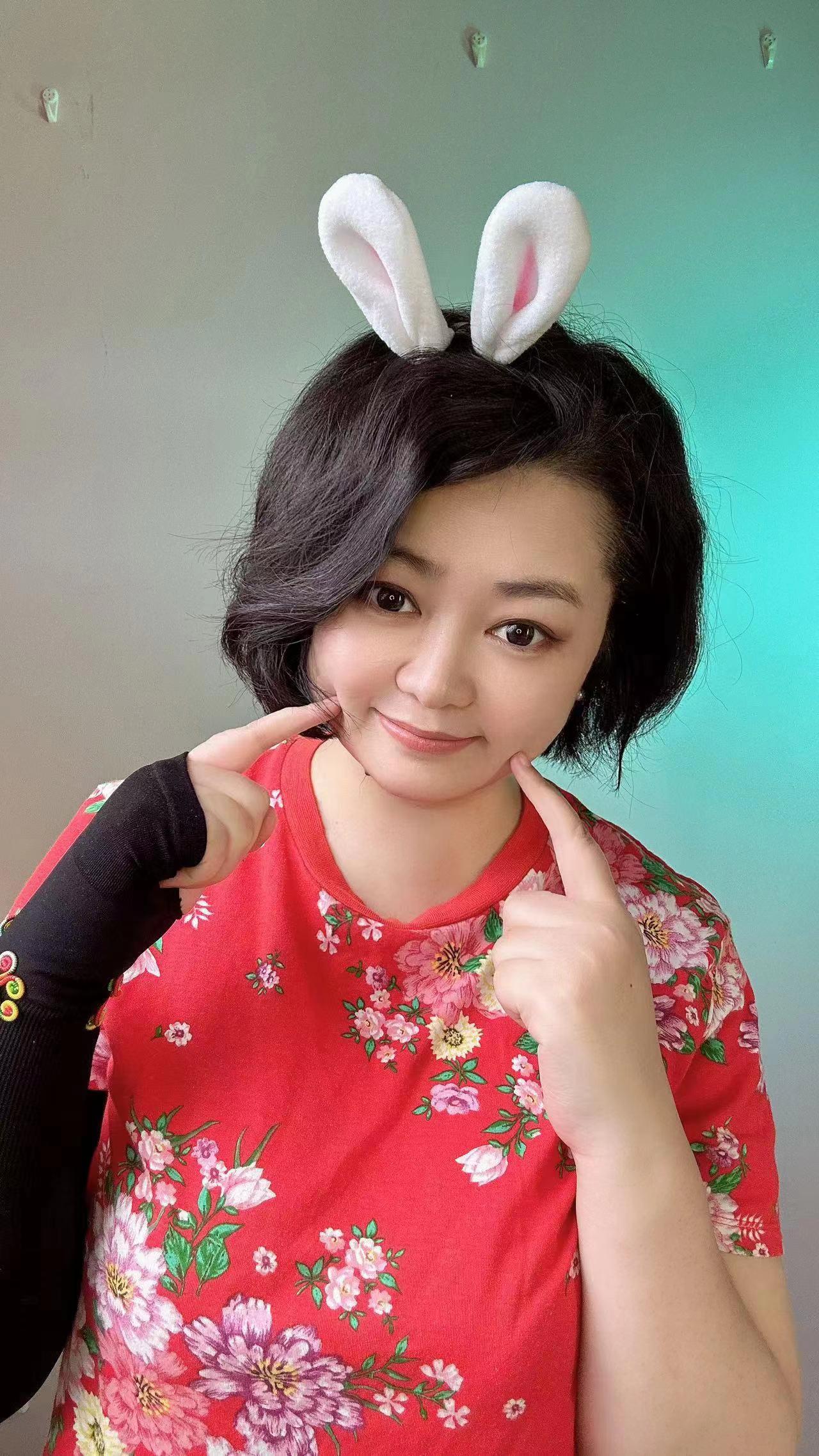进击的白小莹