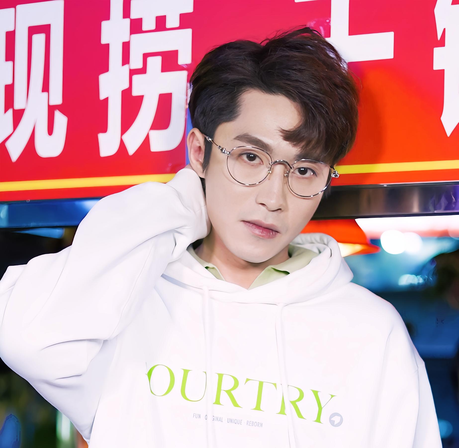 醒醒吧张律图2
