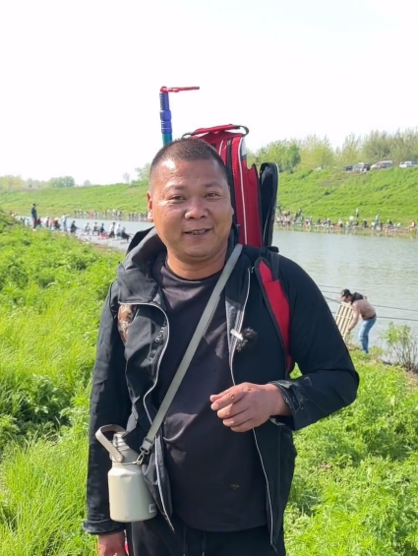 鲫鱼大叔