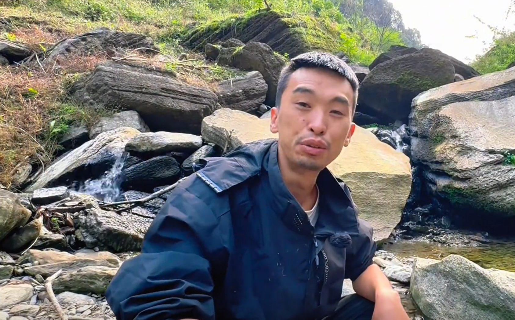 二毛荒野垂钓生活图2