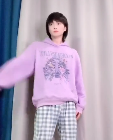 查理蹦蹦