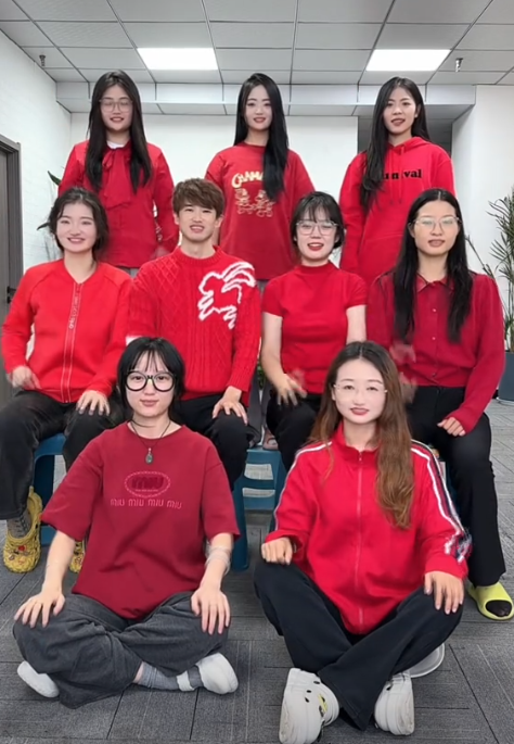 百变姐妹