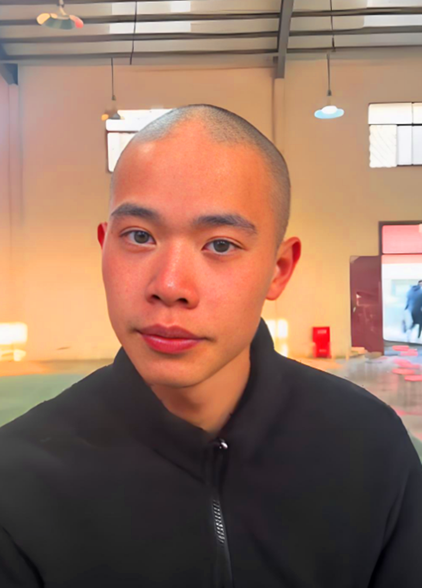 赵佳
