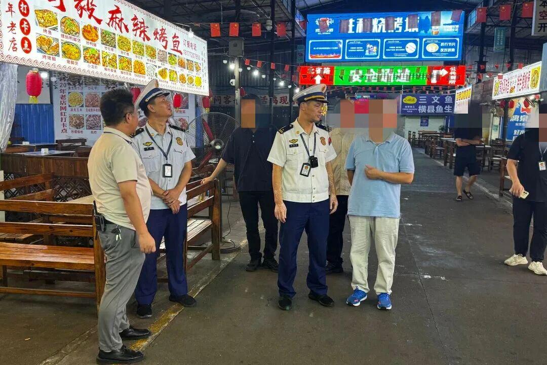 红人圈动态 | 柳州某网红夜市被查,现场触目惊心