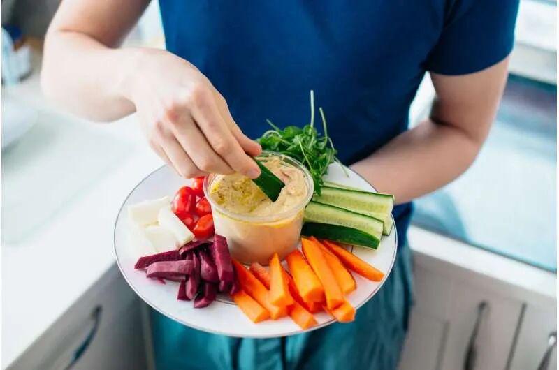 红人圈动态 | 零食化趋势模糊正餐与零食边界，为何吃而非简单禁止